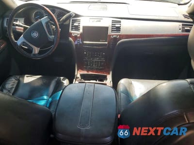 Zdjęcie 8 z 13 samochodu: 2011 CADILLAC ESCALADE ESV VIN:1GYS4GEF0BR242220 - miniatura
