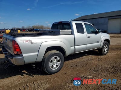 Trzecie zdjęcie samochodu z tyłu: 2005 TOYOTA TACOMA ACCESS CAB VIN:5TEUU42N05Z050054 - miniatura