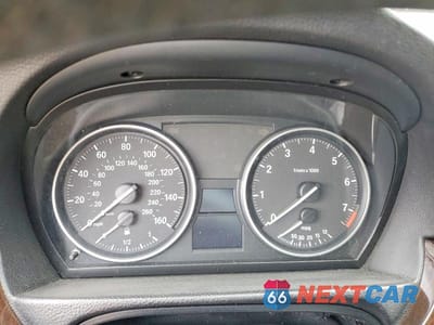 Zdjęcie 9 z 12 samochodu: 2011 BMW 328 XI SULEV VIN:WBAPK5C52BA657129 - miniatura