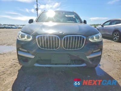 Piąte zdjęcie samochodu w środku: 2019 BMW X3 SDRIVE30I VIN:5UXTR7C53KLE98247 - miniatura