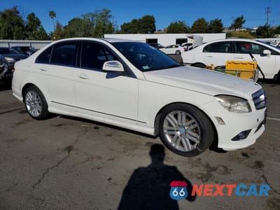 Czwarte zdjęcie samochodu z boku: 2008 MERCEDES-BENZ C 300 4MATIC VIN:WDDGF81X28F150116 - miniatura