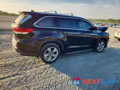 Trzecie zdjęcie samochodu z tyłu: 2019 TOYOTA HIGHLANDER LIMITED VIN:5TDDZRFH2KS976659 - miniatura
