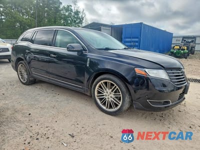Czwarte zdjęcie samochodu z boku: 2019 LINCOLN MKT VIN:2LMHJ5ATXKBL04217 - miniatura