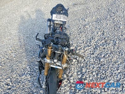 Piąte zdjęcie samochodu w środku: 2025 BMW S 1000 RR VIN:WB10P230XS6L62112 - miniatura