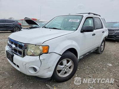 2010 FORD ESCAPE XLS 1FMCU9C74AKC68629 - główne zdjęcie licytacji z USA - miniatura