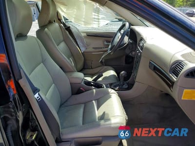 Zdjęcie 7 z 12 samochodu: 2004 VOLVO S40 1.9T VIN:YV1VS275X4F043660 - miniatura