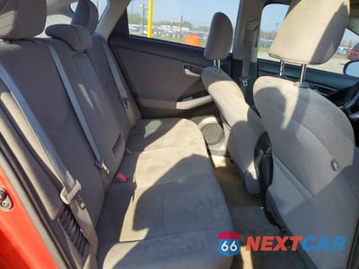 Zdjęcie 11 z 13 samochodu: 2015 TOYOTA PRIUS TWO VIN:JTDKN3DU7F0438726 - miniatura