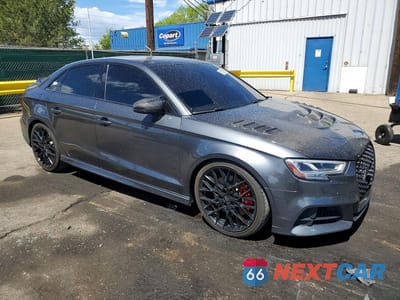 Czwarte zdjęcie samochodu z boku: 2019 AUDI S3 PREMIUM PLUS VIN:WAUB1GFF4KA085137 - miniatura
