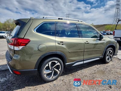 Trzecie zdjęcie samochodu z tyłu: 2022 SUBARU FORESTER TOURING VIN:JF2SKARC8NH491692 - miniatura