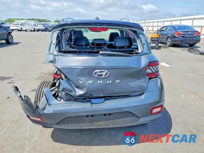 Zdjęcie 6 z 13 samochodu: 2024 HYUNDAI VENUE LIMITED VIN:KMHRC8A30RU326968 - miniatura