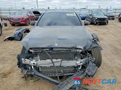 Piąte zdjęcie samochodu w środku: 2017 MERCEDES-BENZ C 300 4MATIC VIN:55SWF4KB5HU192249 - miniatura