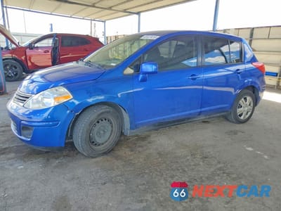 2012 NISSAN VERSA 1.8 S 3N1BC1CP0CK813787 - główne zdjęcie licytacji z USA - miniatura