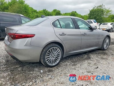 Trzecie zdjęcie samochodu z tyłu: 2017 ALFA ROMEO GIULIA TI Q4 VIN:ZARFAEENXH7541901 - miniatura