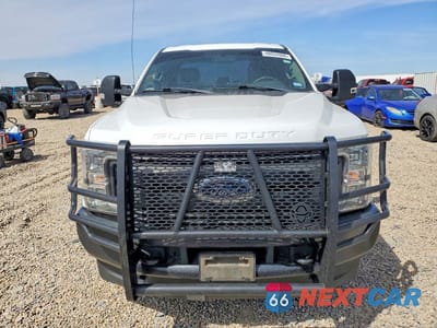 Piąte zdjęcie samochodu w środku: 2019 FORD F250 SUPER DUTY VIN:1FT7X2B61KEC09759 - miniatura