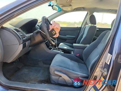 Zdjęcie 7 z 12 samochodu: 2007 HONDA ACCORD LX VIN:1HGCM56417A159091 - miniatura