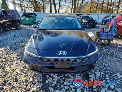 Piąte zdjęcie samochodu w środku: 2025 HYUNDAI ELANTRA SE VIN:KMHLL4DG5SU874337 - miniatura