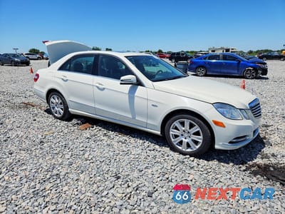 Czwarte zdjęcie samochodu z boku: 2012 MERCEDES-BENZ E 350 4MATIC VIN:WDDHF8JB1CA544401 - miniatura