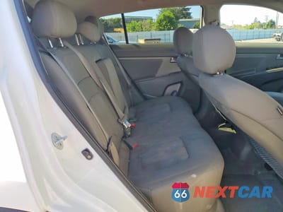 Zdjęcie 11 z 12 samochodu: 2011 KIA SPORTAGE LX VIN:KNDPB3A21B7174115 - miniatura