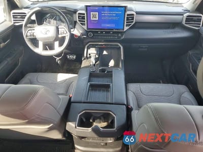 Zdjęcie 8 z 12 samochodu: 2022 TOYOTA TUNDRA SR5 VIN:5TFLA5DB7NX034664 - miniatura