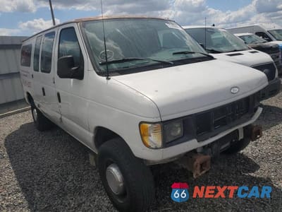 Czwarte zdjęcie samochodu z boku: 2001 FORD ECONOLINE E250 VAN VIN:1FTNE24291HA70436 - miniatura