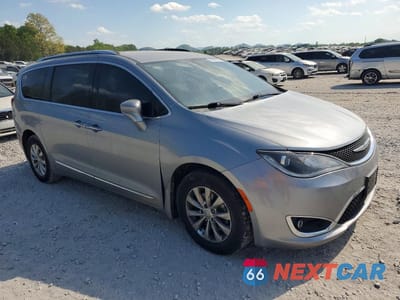 Czwarte zdjęcie samochodu z boku: 2018 CHRYSLER PACIFICA TOURING L VIN:2C4RC1BG9JR269457 - miniatura
