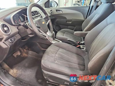 Zdjęcie 7 z 13 samochodu: 2020 CHEVROLET SONIC LT VIN:1G1JD5SB6L4122288 - miniatura