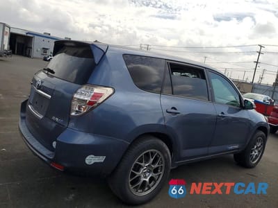 Trzecie zdjęcie samochodu z tyłu: 2013 TOYOTA RAV4 EV BASE VIN:2T3YL4DV1DW001571 - miniatura