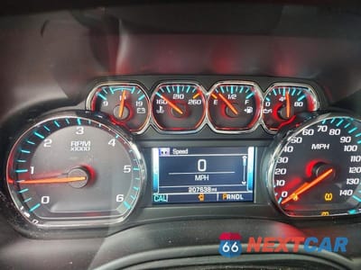 Zdjęcie 9 z 12 samochodu: 2018 CHEVROLET TAHOE K1500 LT VIN:1GNSKBKC4JR133046 - miniatura