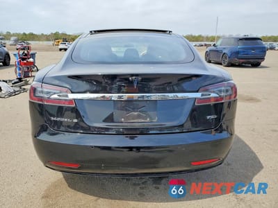 Zdjęcie 6 z 12 samochodu: 2016 TESLA MODEL S VIN:5YJSA1E25GF168444 - miniatura