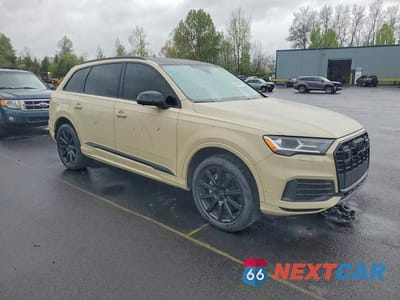 Czwarte zdjęcie samochodu z boku: 2022 AUDI Q7 PREMIUM PLUS VIN:WA1LJBF77ND008892 - miniatura