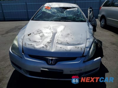 Piąte zdjęcie samochodu w środku: 2005 HONDA ACCORD LX VIN:1HGCM72375A001733 - miniatura