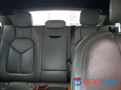 Zdjęcie 10 z 13 samochodu: 2016 PORSCHE MACAN S VIN:WP1AB2A51GLB43602 - miniatura