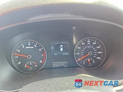 Zdjęcie 9 z 12 samochodu: 2019 KIA SPORTAGE EX VIN:KNDPN3AC1K7543202 - miniatura
