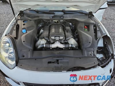 Zdjęcie 12 z 13 samochodu: 2015 PORSCHE CAYENNE TURBO VIN:WP1AC2A26FLA80496 - miniatura