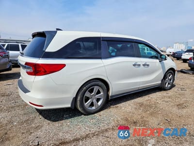 Trzecie zdjęcie samochodu z tyłu: 2018 HONDA ODYSSEY EXL VIN:5FNRL6H75JB051743 - miniatura
