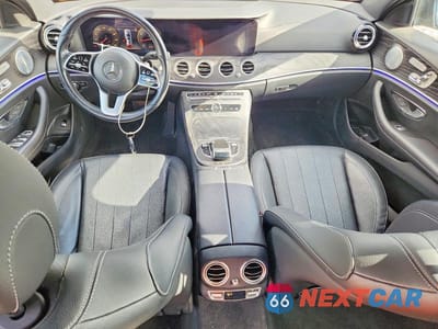 Zdjęcie 8 z 12 samochodu: 2019 MERCEDES-BENZ E 450 4MATIC VIN:WDDZH6JB2KA585489 - miniatura
