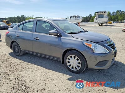Czwarte zdjęcie samochodu z boku: 2017 NISSAN VERSA 1.6 S PLUS VIN:3N1CN7AP0HL851218 - miniatura