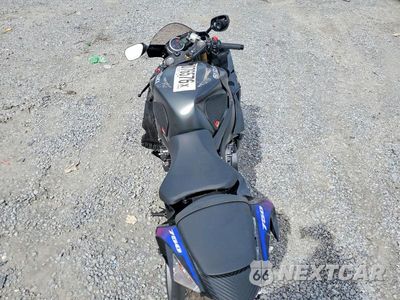 Zdjęcie 6 z 8 samochodu: 2026 SUZUKI GSX-R750 VIN:JS1GR7MAXT7100063 - miniatura