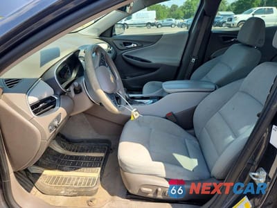 Zdjęcie 7 z 12 samochodu: 2021 CHEVROLET MALIBU LT VIN:1G1ZD5ST0MF027985 - miniatura