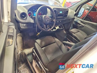 Zdjęcie 8 z 13 samochodu: 2024 MERCEDES-BENZ SPRINTER 2500 VIN:W1Y4KDHYXRP727093 - miniatura