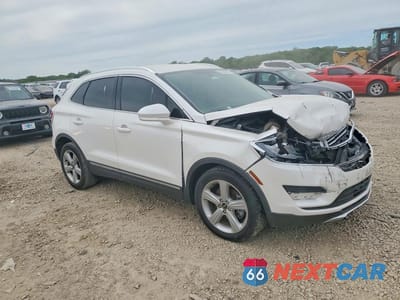 Czwarte zdjęcie samochodu z boku: 2017 LINCOLN MKC VIN:5LMCJ1C98HUL50046 - miniatura