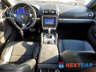 Zdjęcie 8 z 13 samochodu: 2009 PORSCHE CAYENNE GTS VIN:WP1AD29P69LA65661 - miniatura