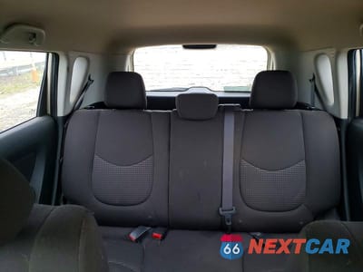 Zdjęcie 10 z 14 samochodu: 2012 KIA SOUL BASE VIN:KNDJT2A56C7354201 - miniatura
