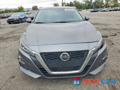 Piąte zdjęcie samochodu w środku: 2021 NISSAN ALTIMA 2.5 SV VIN:1N4BL4DVXMN357102 - miniatura