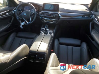Zdjęcie 8 z 12 samochodu: 2020 BMW 530 I VIN:WBAJR3C00LWW69312 - miniatura