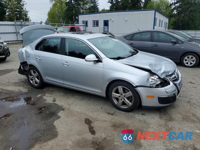 Czwarte zdjęcie samochodu z boku: 2008 VOLKSWAGEN JETTA SE VIN:3VWRM71K18M025032 - miniatura