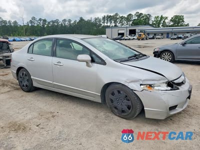 Czwarte zdjęcie samochodu z boku: 2009 HONDA CIVIC LX VIN:2HGFA16589H328423 - miniatura
