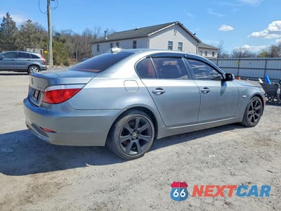 Trzecie zdjęcie samochodu z tyłu: 2008 BMW 535 XI VIN:WBANV93518CZ66996 - miniatura