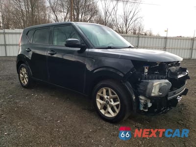 Czwarte zdjęcie samochodu z boku: 2022 KIA SOUL LX VIN:KNDJ23AU2N7158162 - miniatura