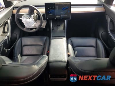 Zdjęcie 8 z 13 samochodu: 2020 TESLA MODEL Y VIN:5YJYGDEE8LF055439 - miniatura